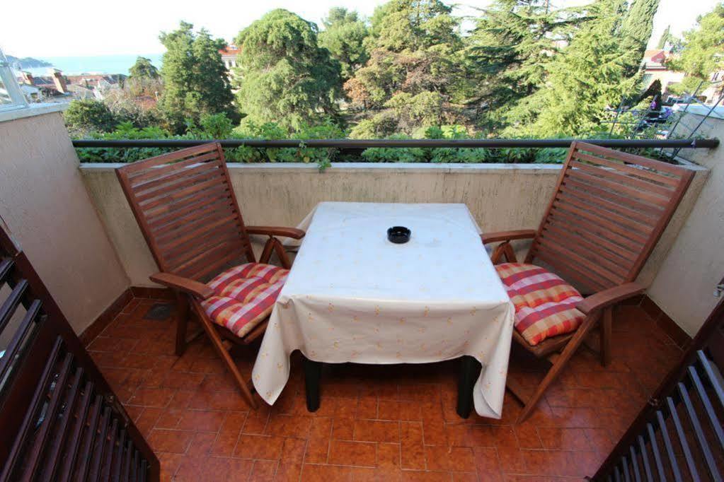 Guest House Aurora Rovinj Exterior photo