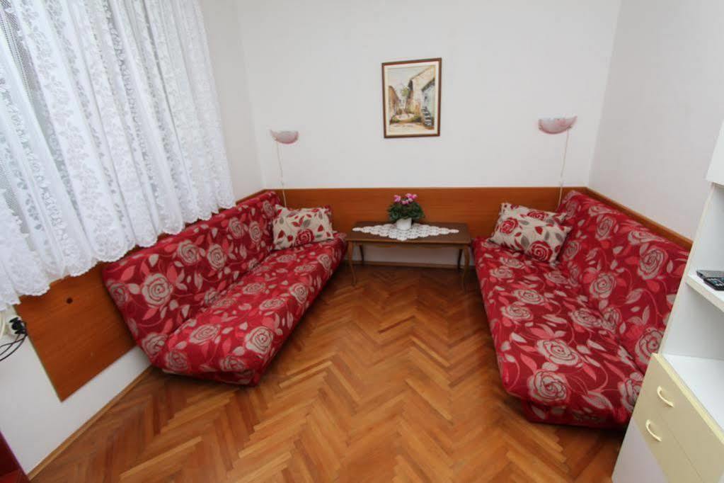 Guest House Aurora Rovinj Exterior photo