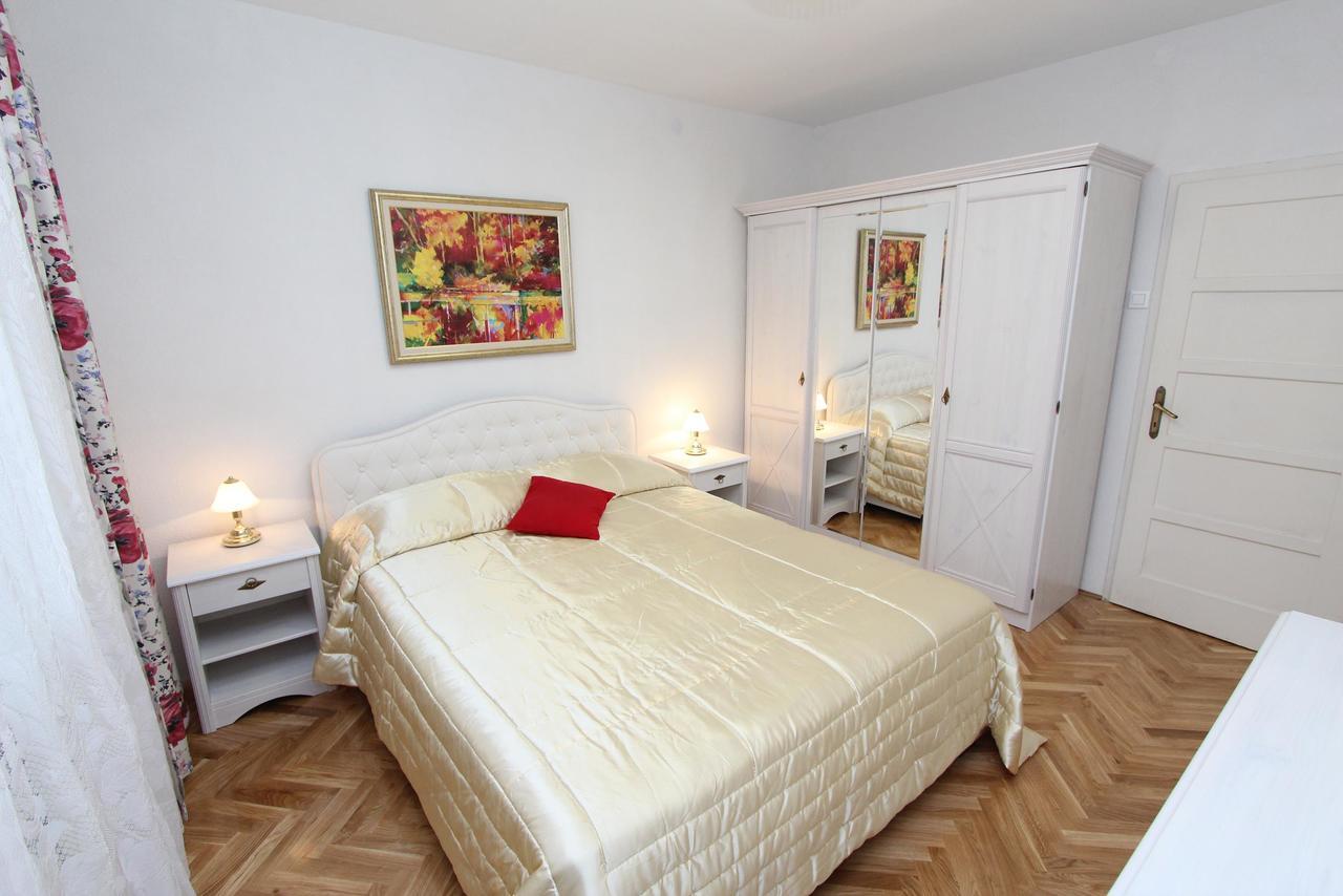 Guest House Aurora Rovinj Exterior photo